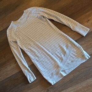 Athleta Light Gray Knit Top